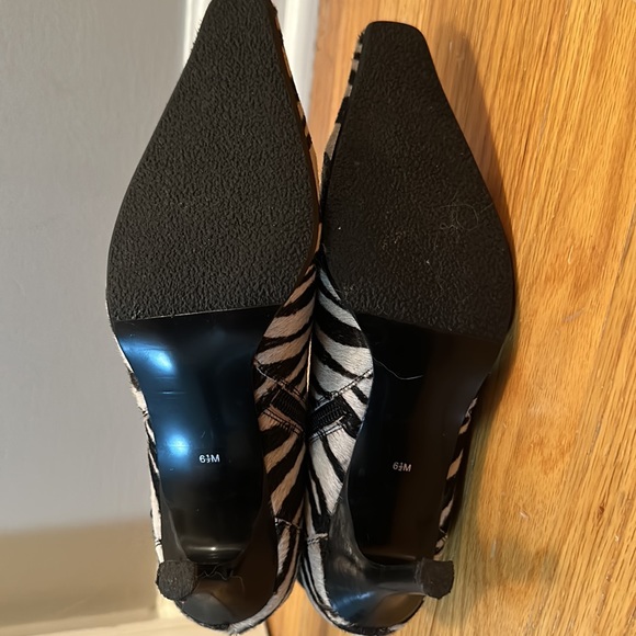 Lord and Taylor Flex Jack faux zebra hair-like ankle boots - Picture 11 of 11